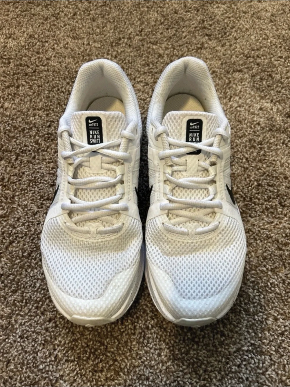 Nike Air Max Viva White Black Athletic Sneakers